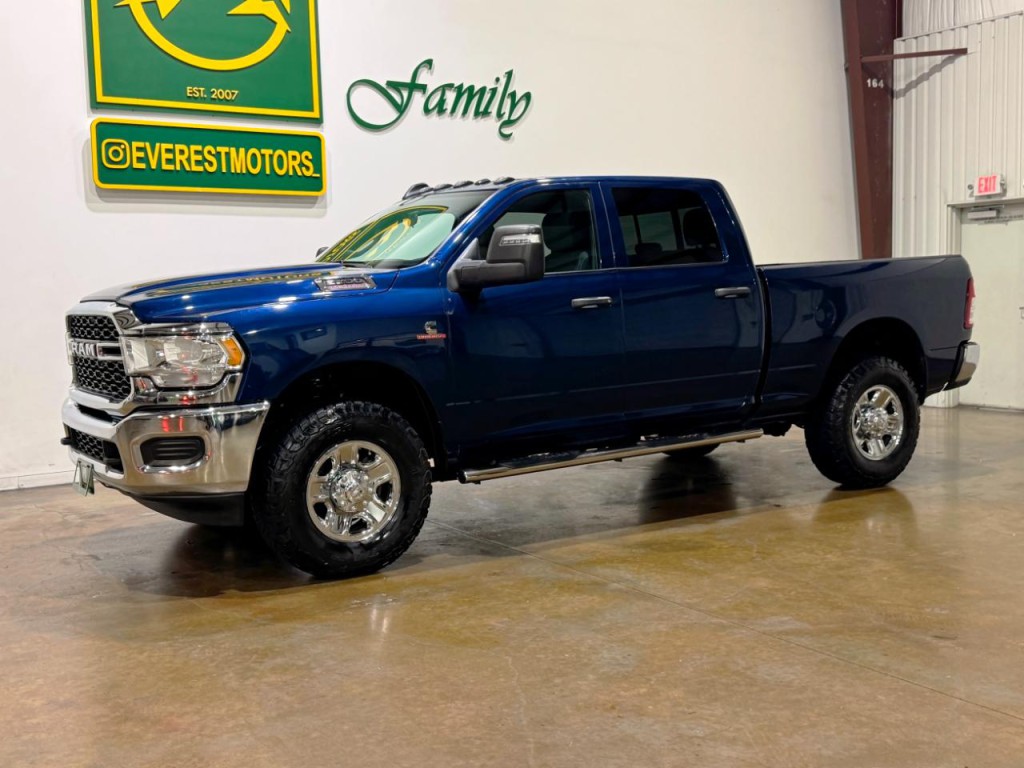 2024 RAM 2500 Image 3