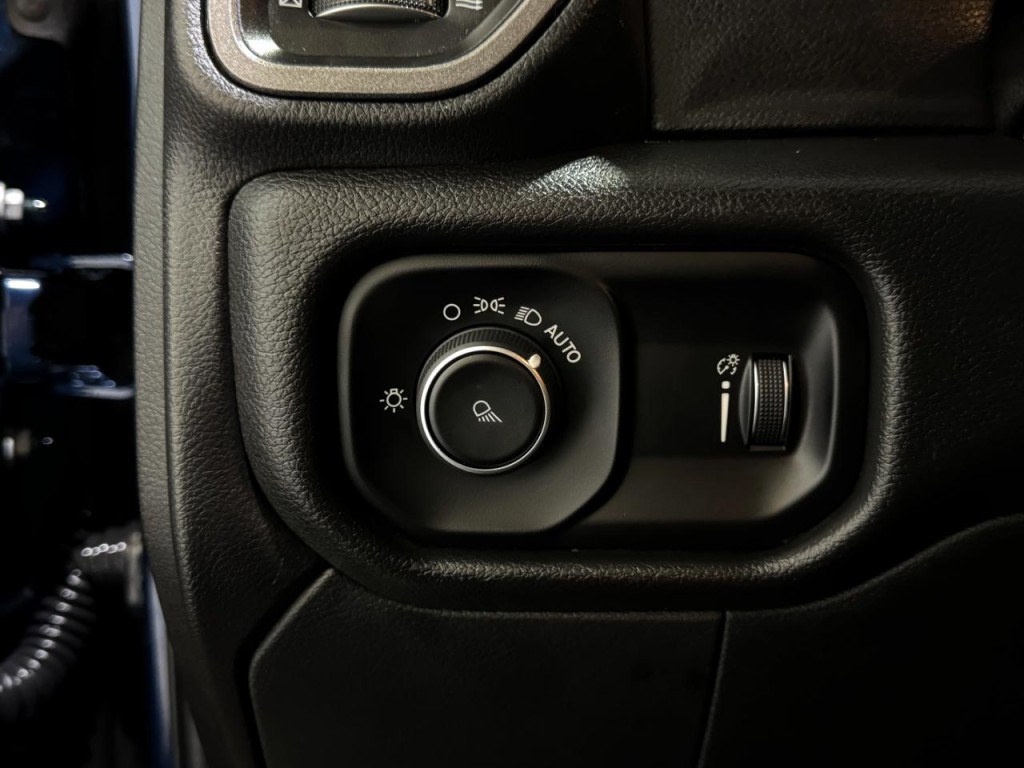 2024 RAM 2500 Image 27