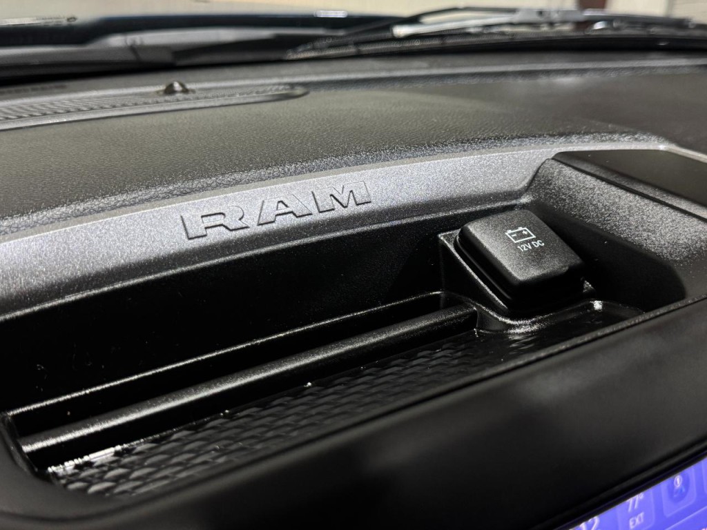 2024 RAM 2500 Image 33