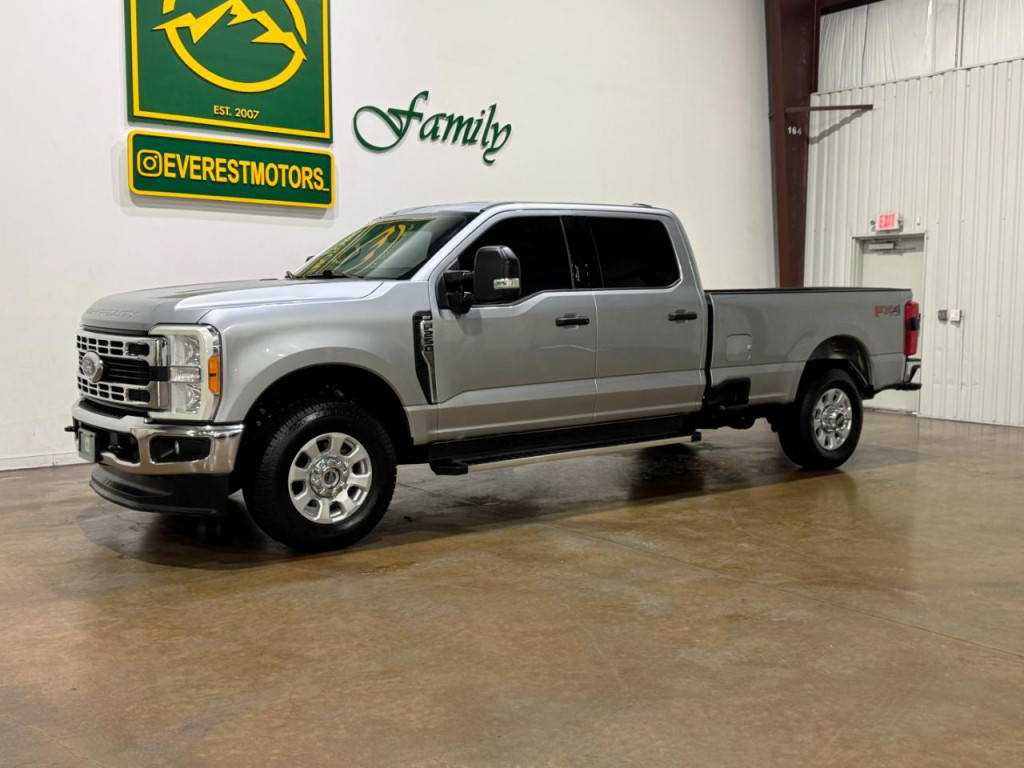 2023 Ford F-250 Image 3