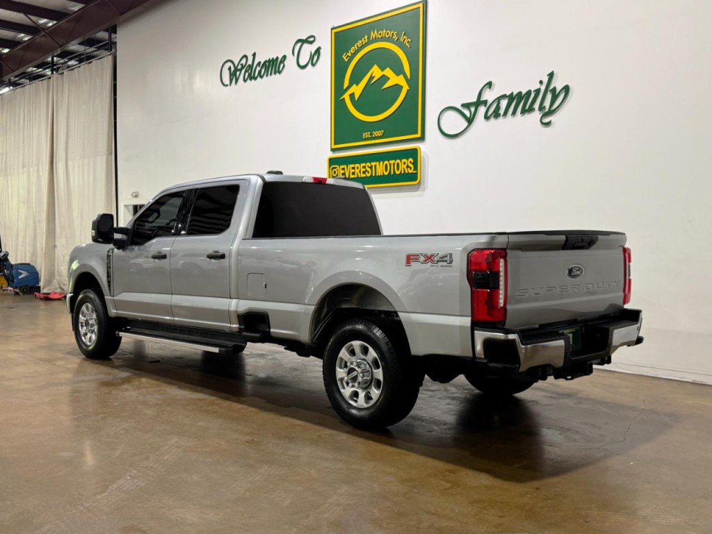 2023 Ford F-250 Image 6