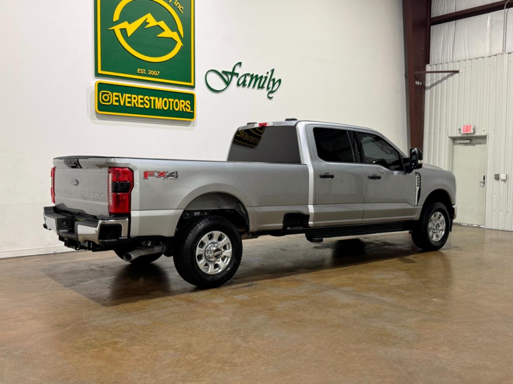 2023 Ford F-250 Image 8