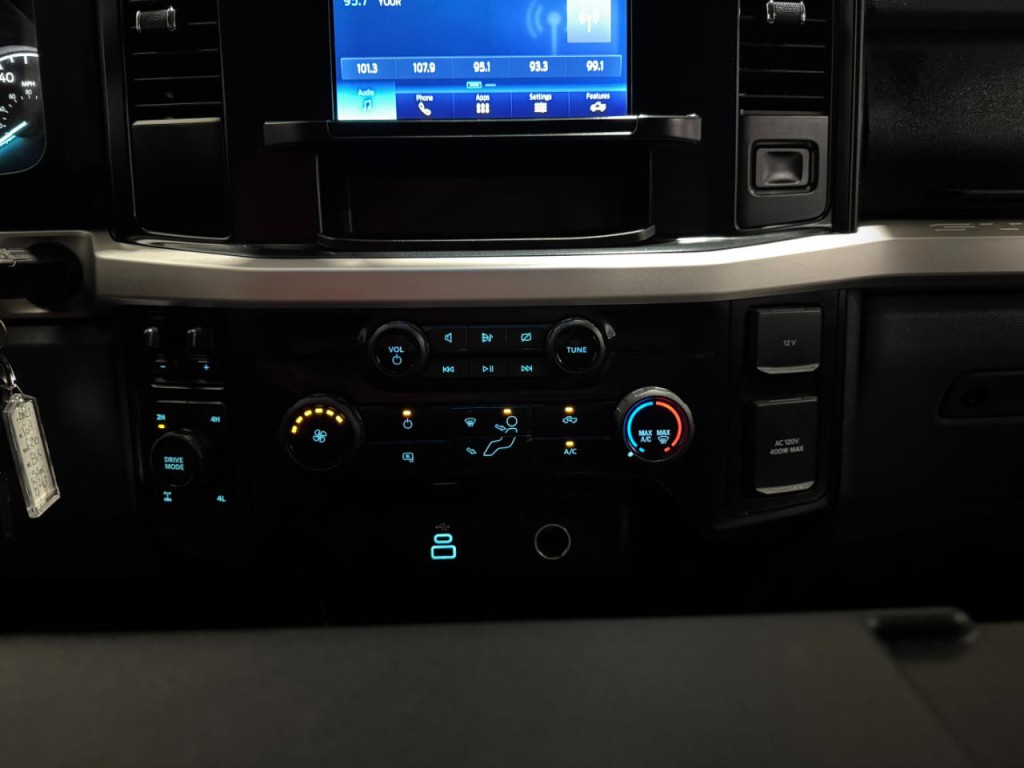 2023 Ford F-250 Image 31