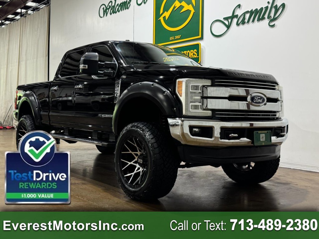 2017 Ford F-250 Image 1