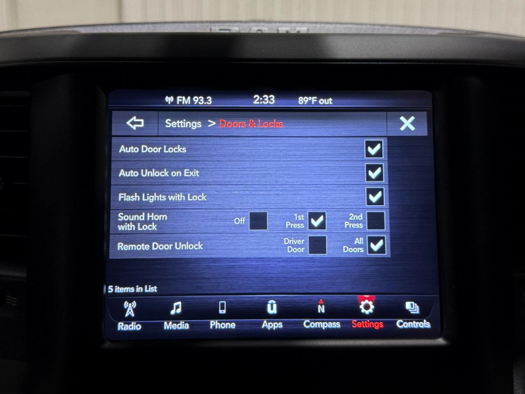 2021 RAM 3500 Image 20