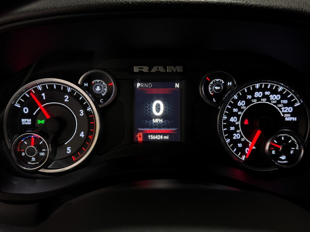 2021 RAM 3500 Image 32