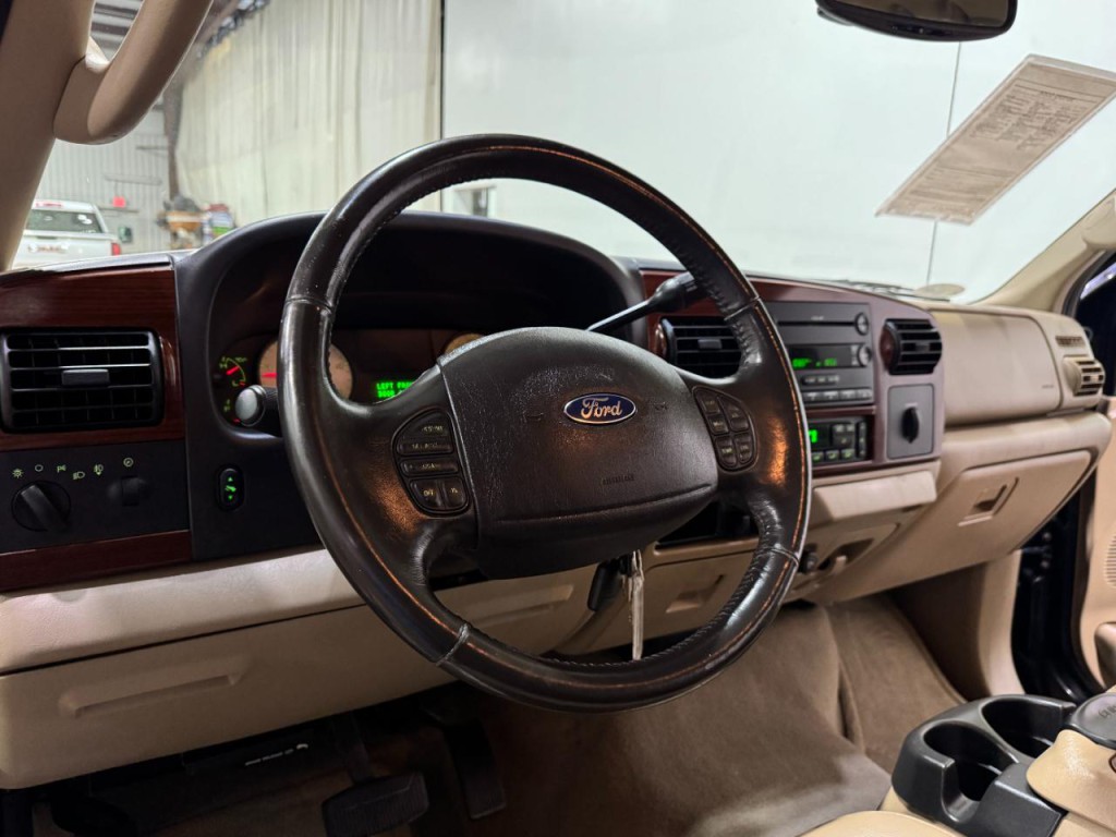 2005 Ford F-350 Image 9