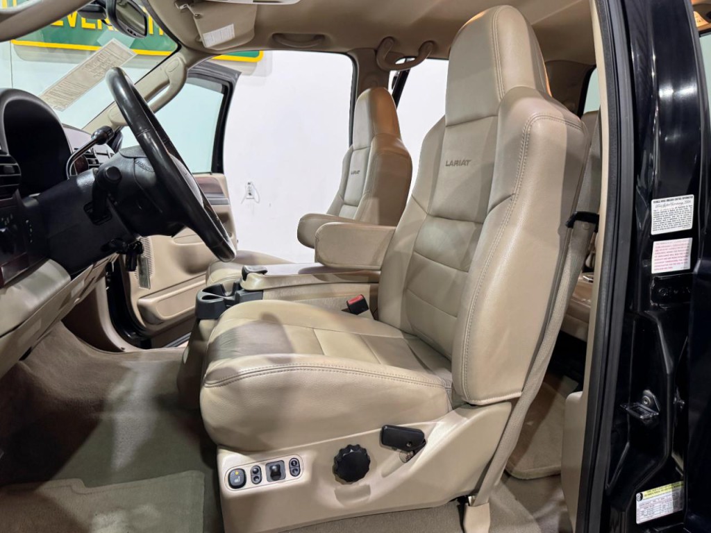 2005 Ford F-350 Image 11