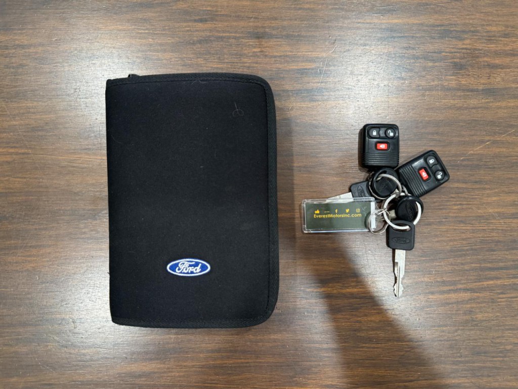 2005 Ford F-350 Image 45