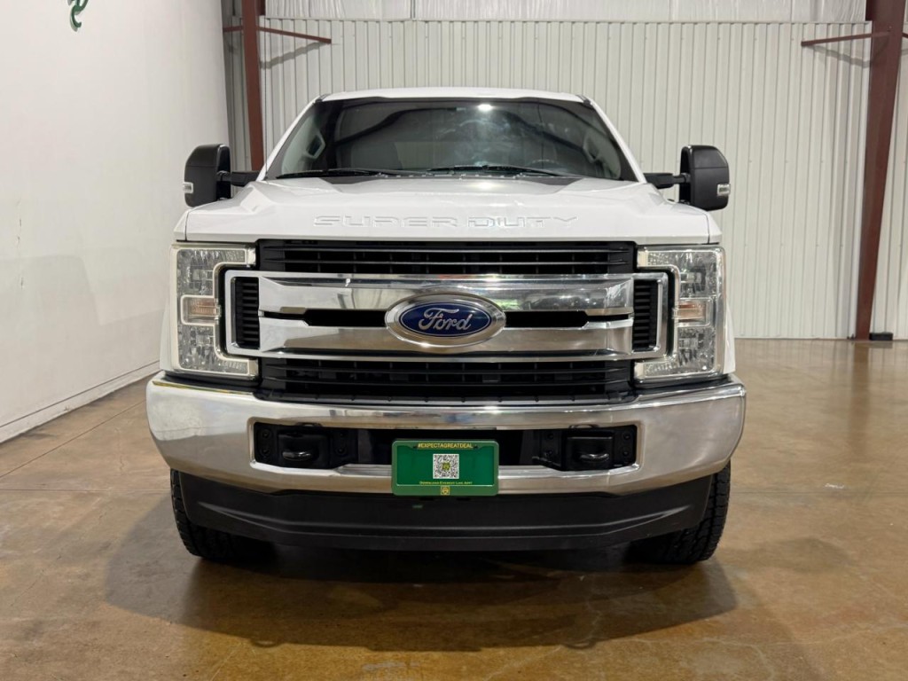 2017 Ford F-350 Image 2