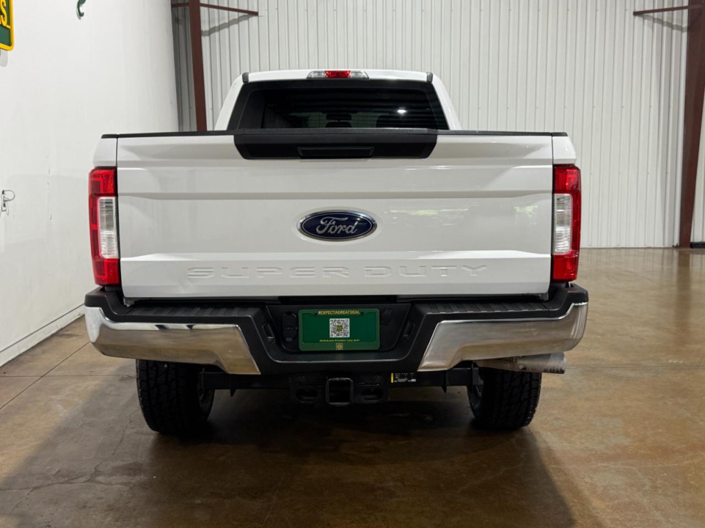 2017 Ford F-350 Image 7