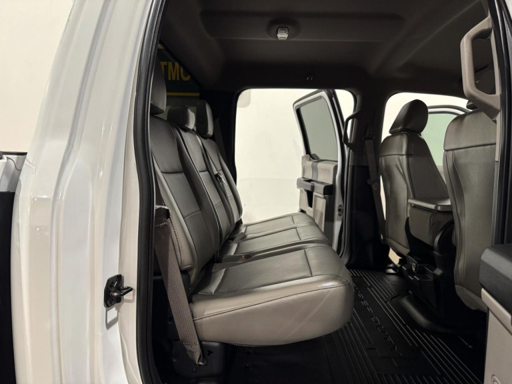 2017 Ford F-350 Image 15