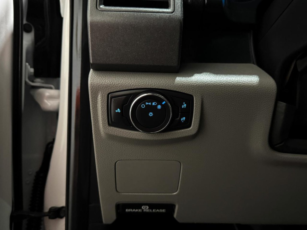 2017 Ford F-350 Image 30