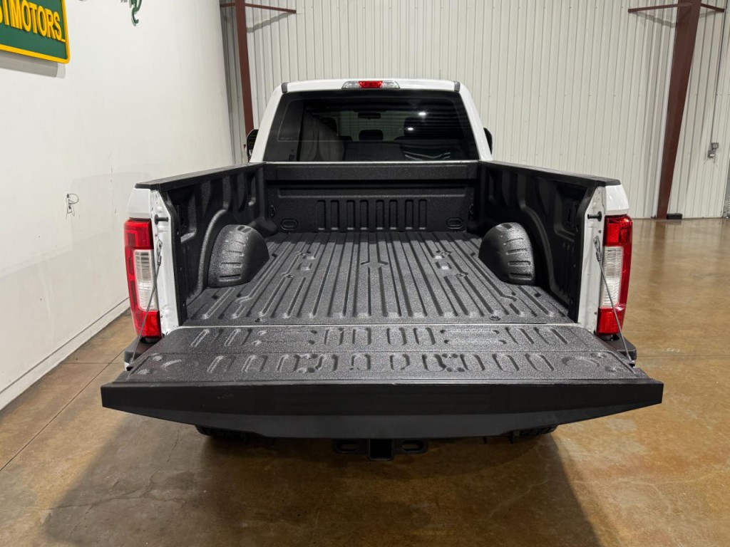2017 Ford F-350 Image 41