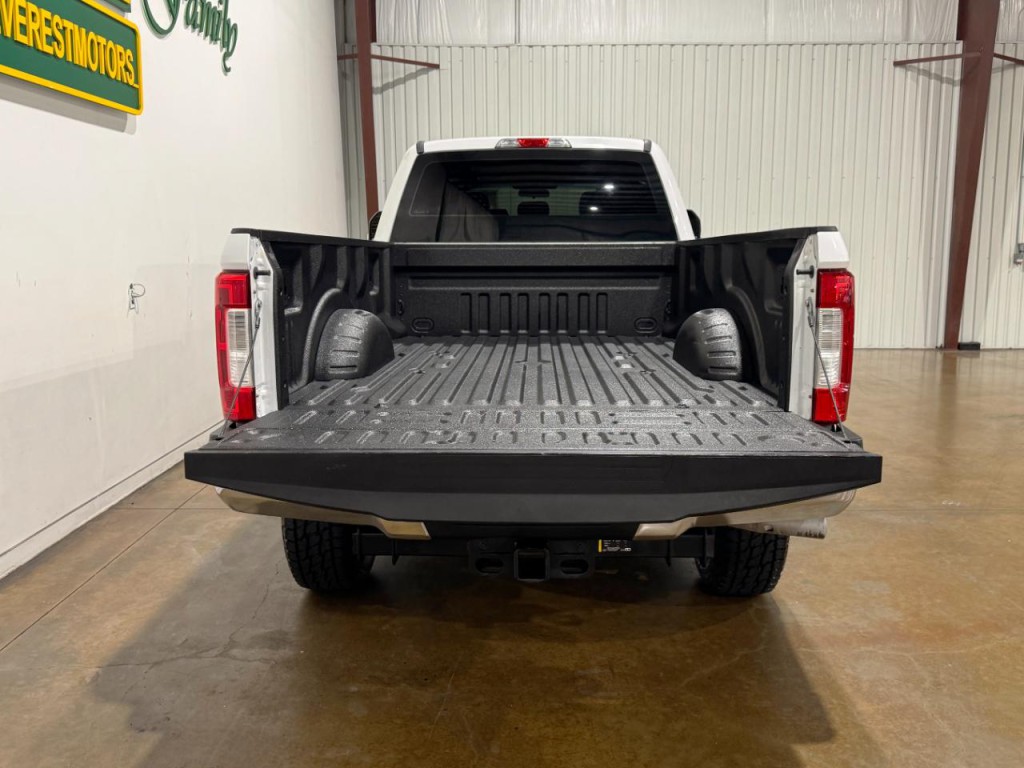 2017 Ford F-350 Image 42