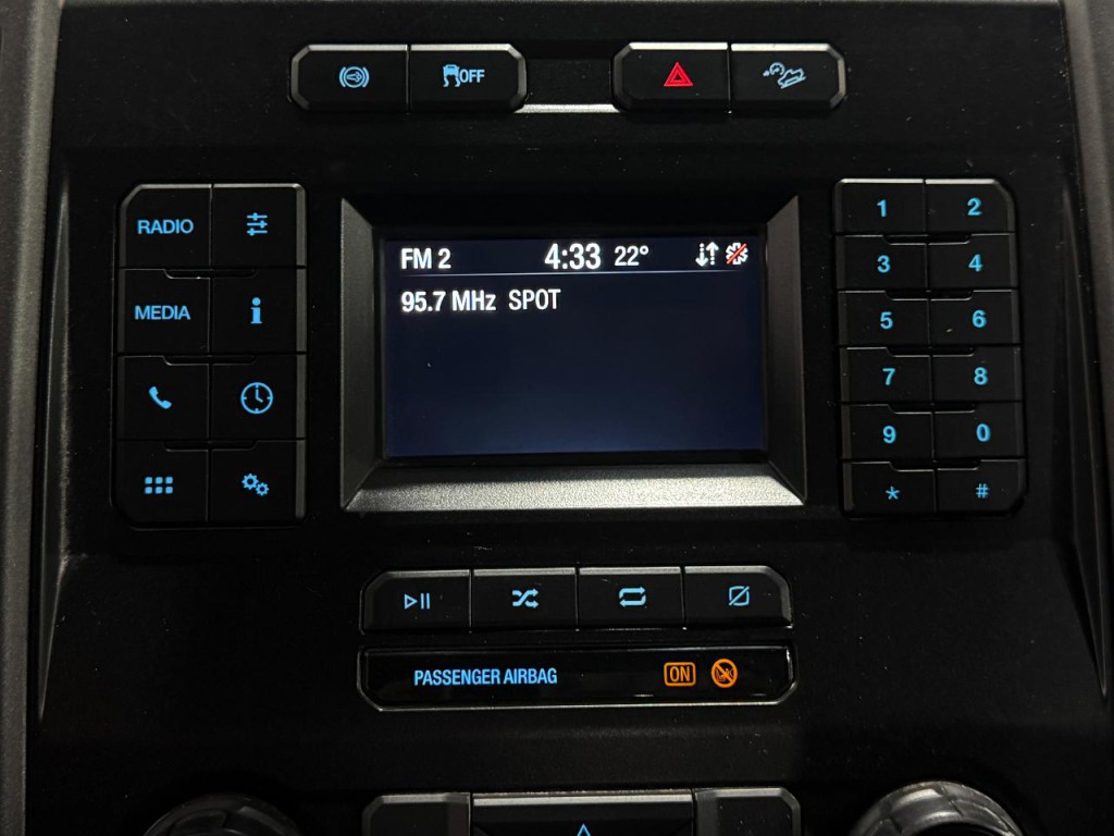 2022 Ford F-350 Image 4