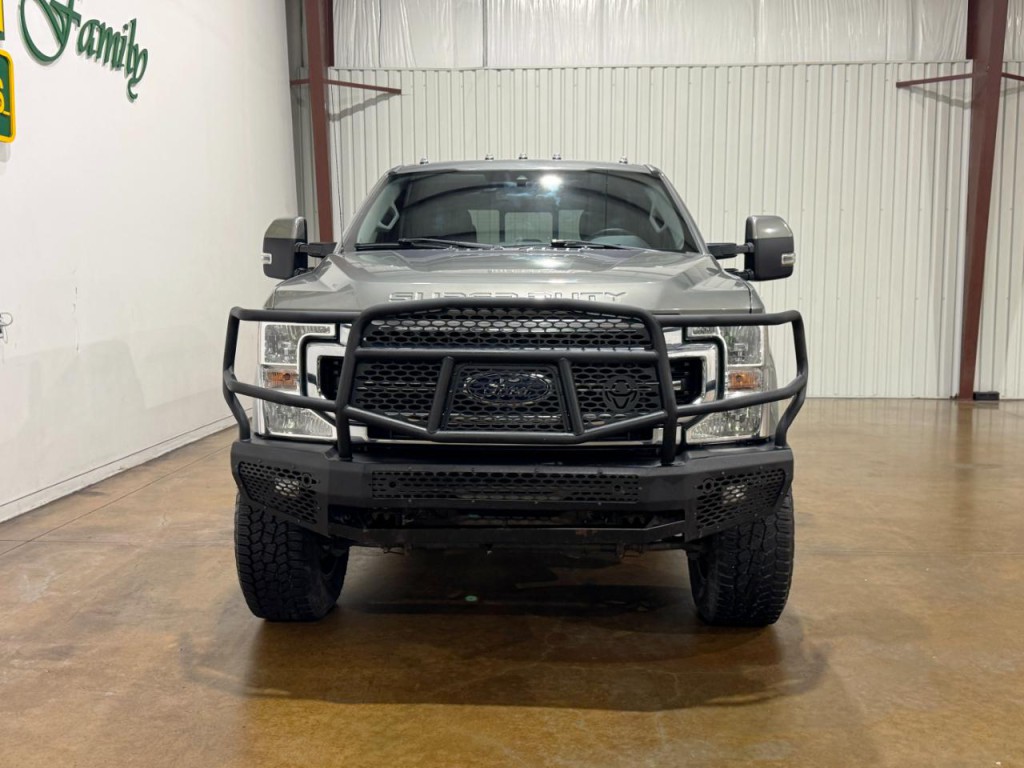 2020 Ford F-350 Image 2