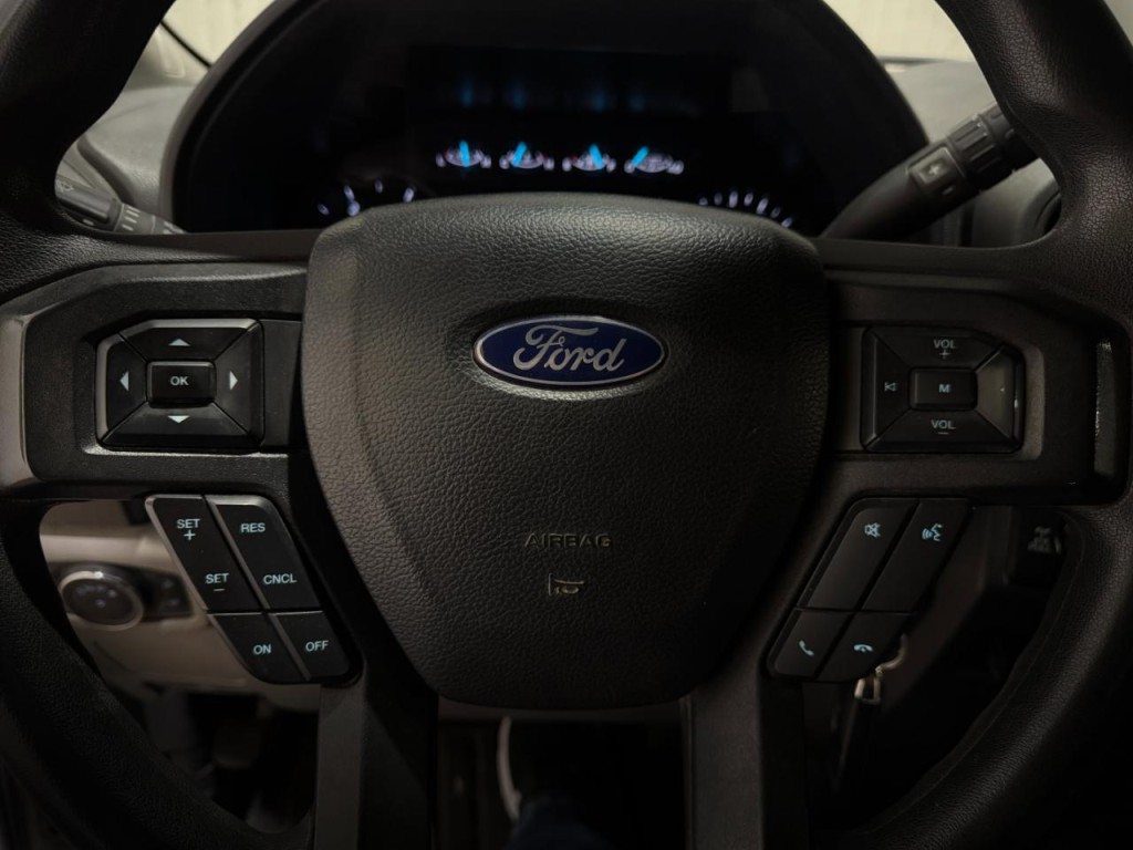 2022 Ford F-350 Image 21