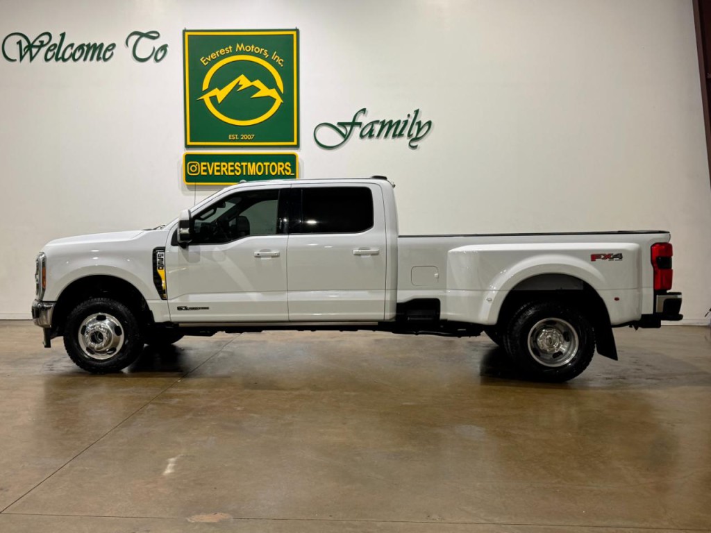 2023 Ford F-350 Image 2