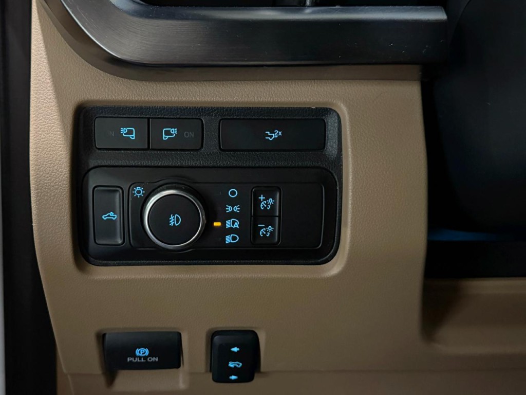 2023 Ford F-350 Image 5
