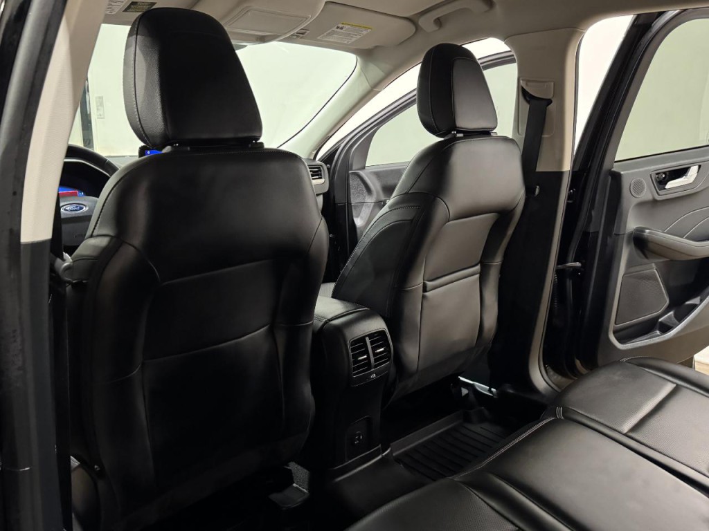 2021 Ford Escape Image 15