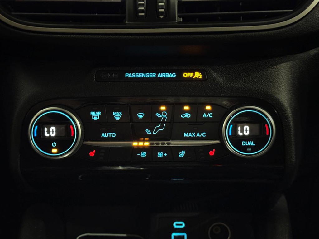 2021 Ford Escape Image 24