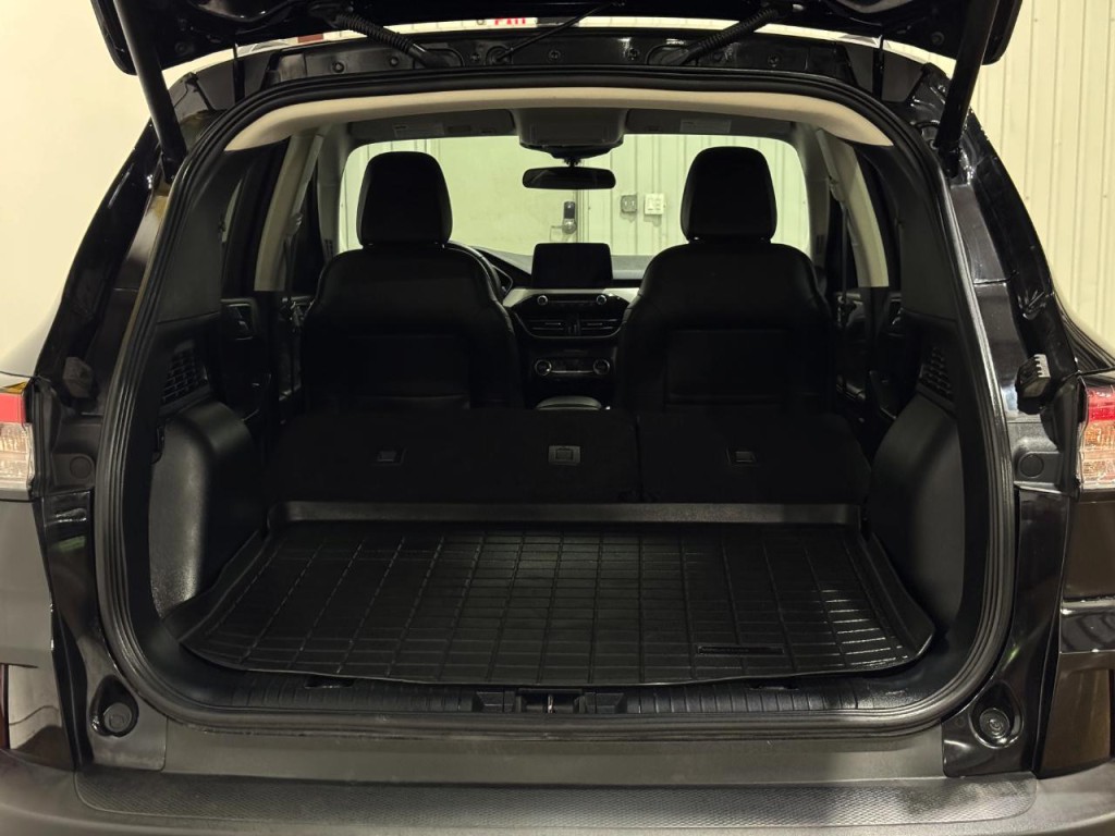 2021 Ford Escape Image 47