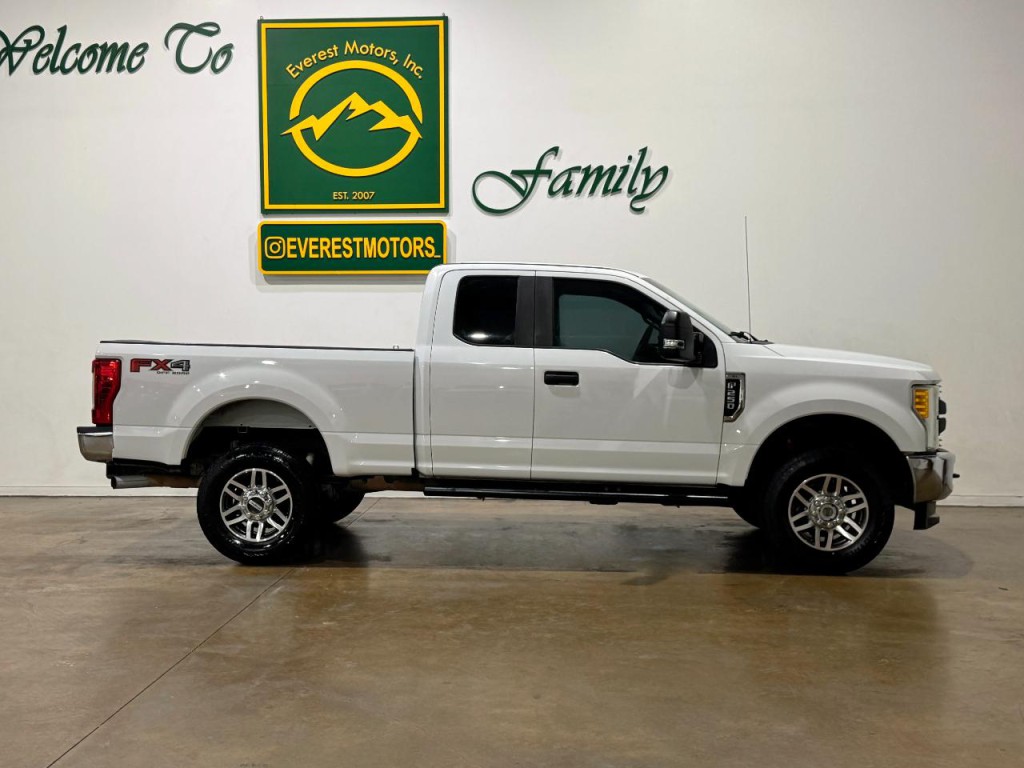 2017 Ford F-250 Image 2
