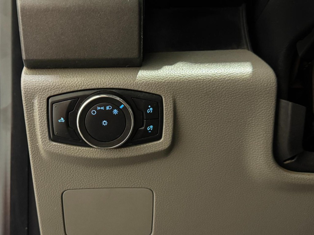 2017 Ford F-250 Image 8