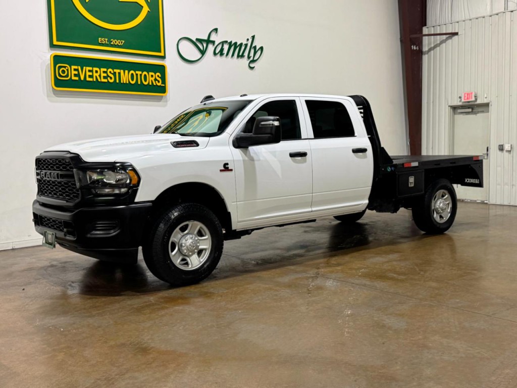 2023 RAM 2500 Image 3
