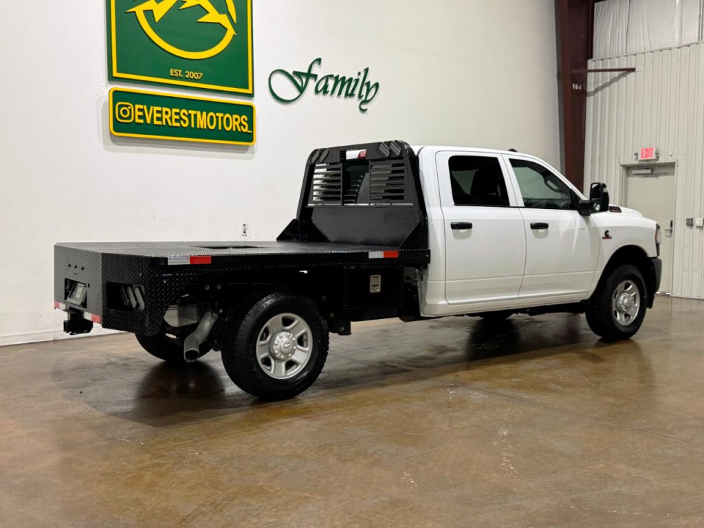 2023 RAM 2500 Image 8