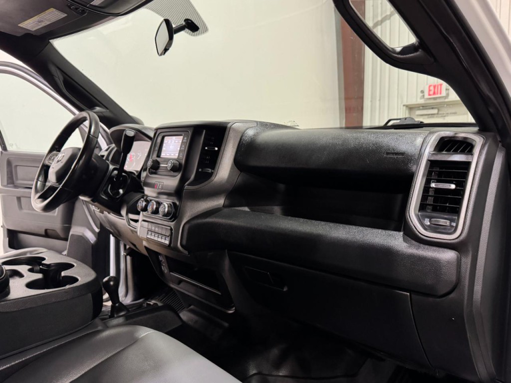 2023 RAM 2500 Image 11