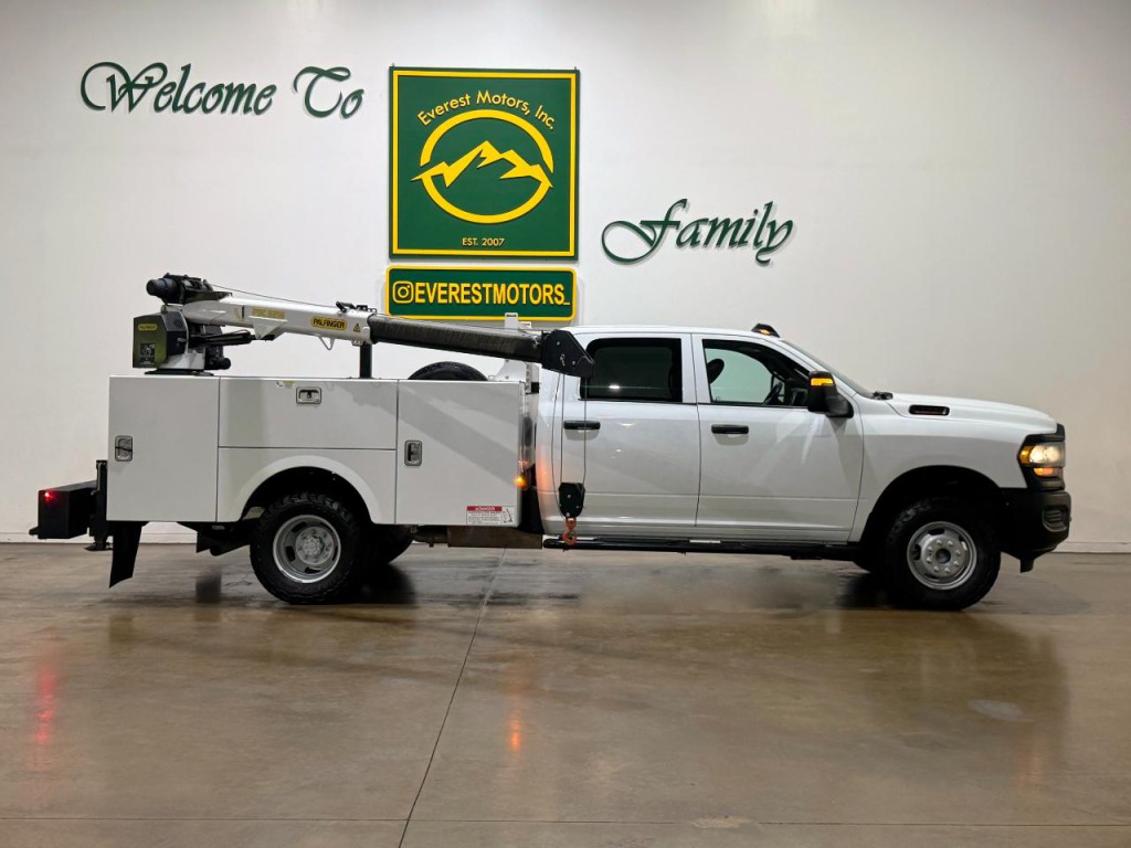 2024 RAM 3500 Image 10