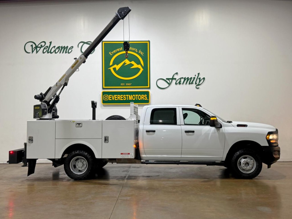 2024 RAM 3500 Image 11