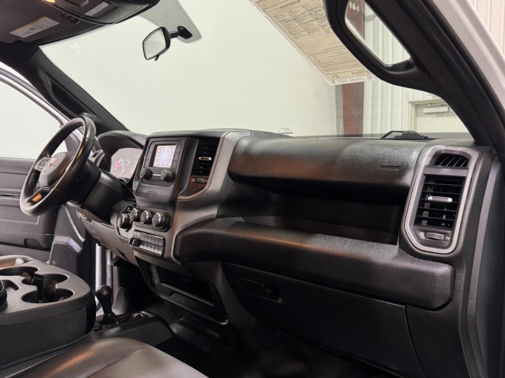 2024 RAM 3500 Image 15