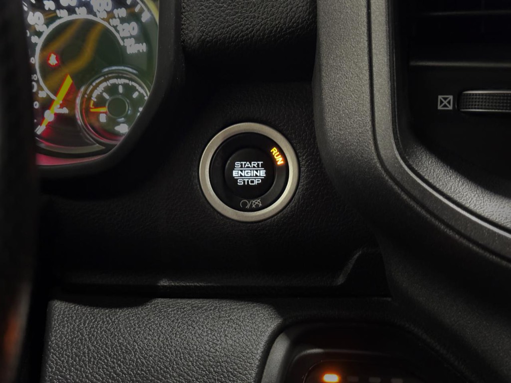 2024 RAM 3500 Image 31