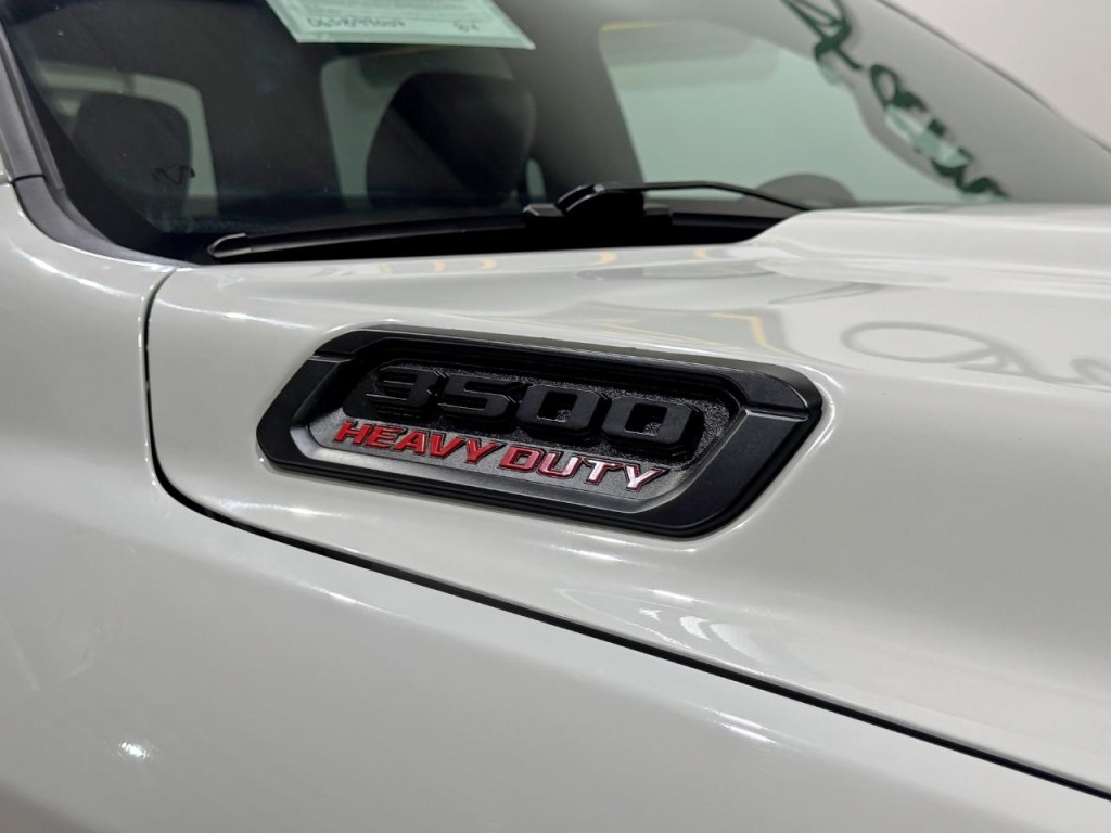 2024 RAM 3500 Image 58