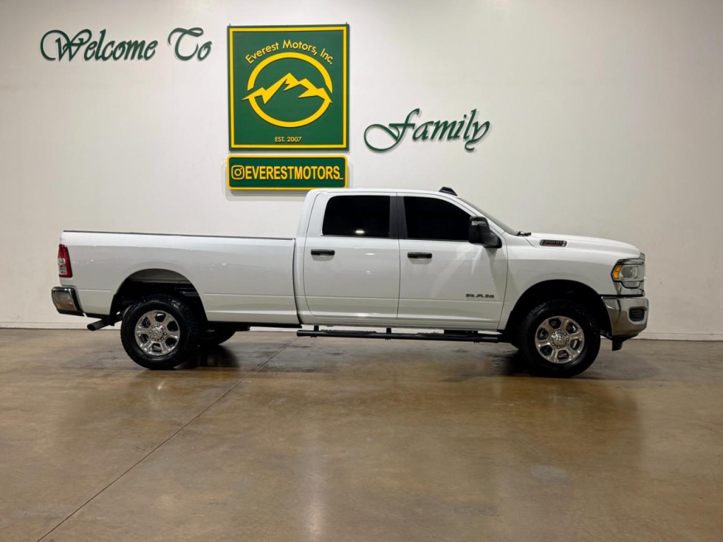 2023 RAM 2500 Image 9