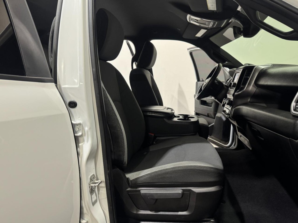 2023 RAM 2500 Image 12