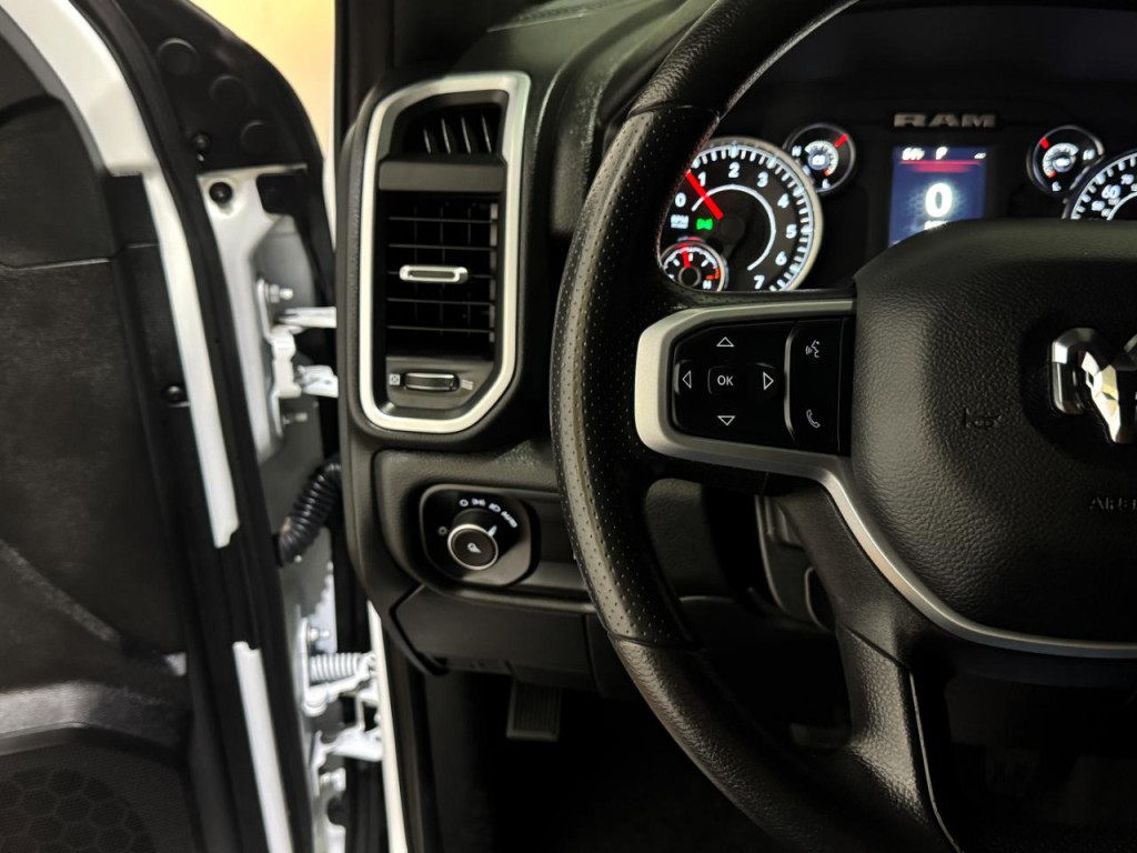 2023 RAM 2500 Image 22