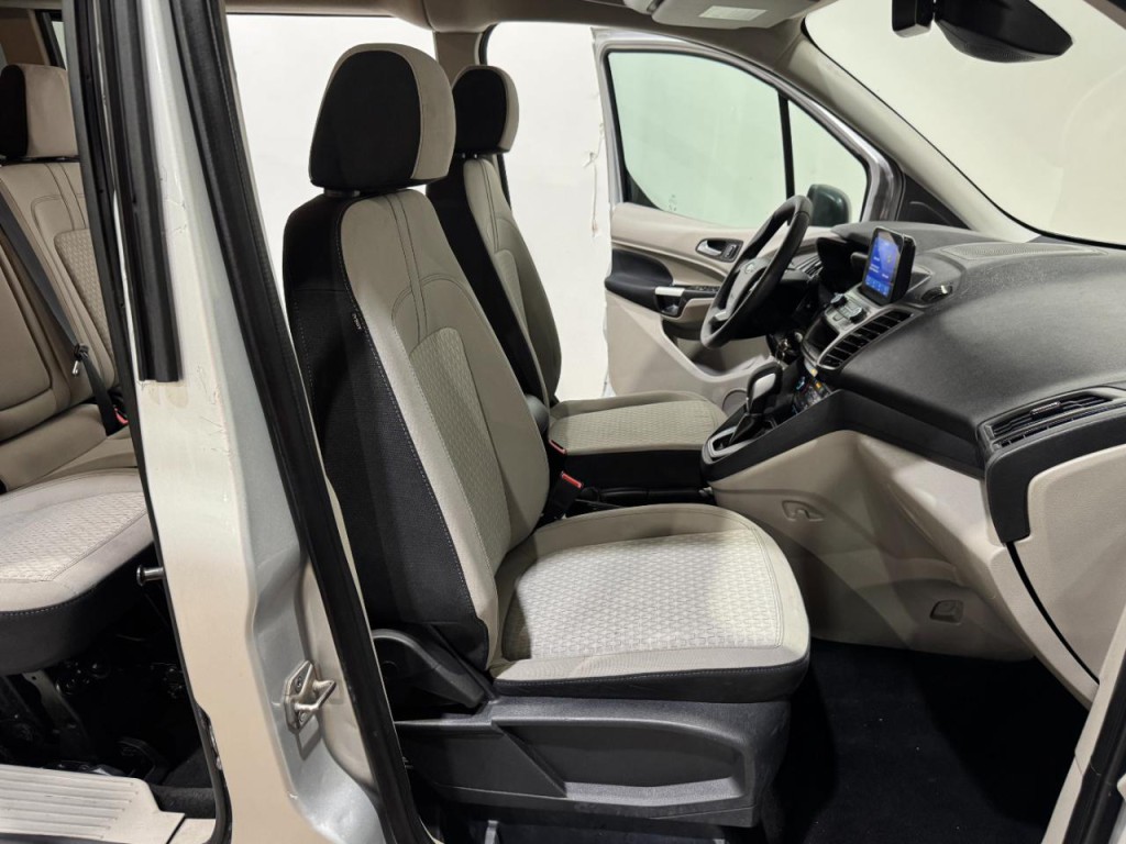 2022 Ford Transit Connect Image 13