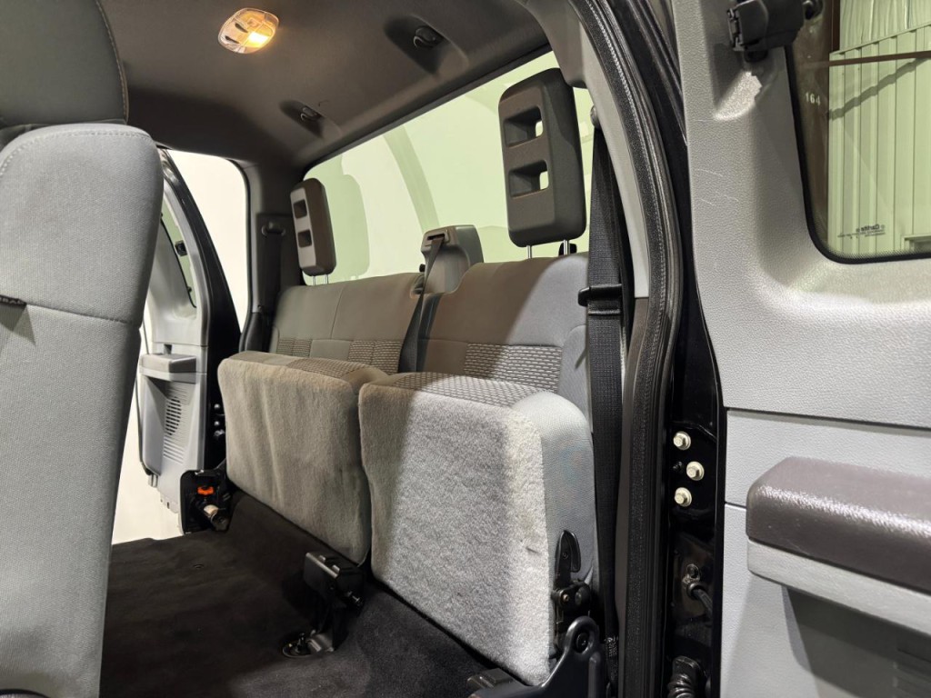2012 Ford F-250 Image 18