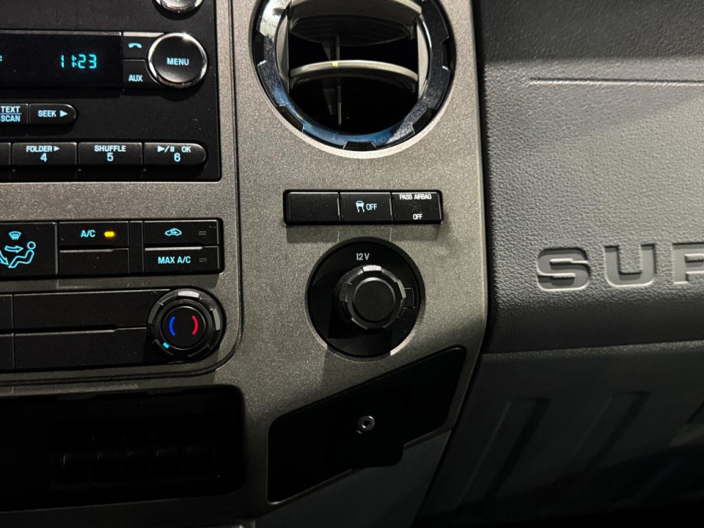 2012 Ford F-250 Image 26