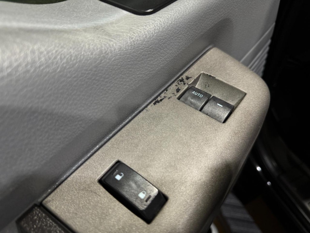 2012 Ford F-250 Image 28