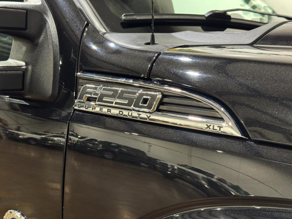 2012 Ford F-250 Image 32