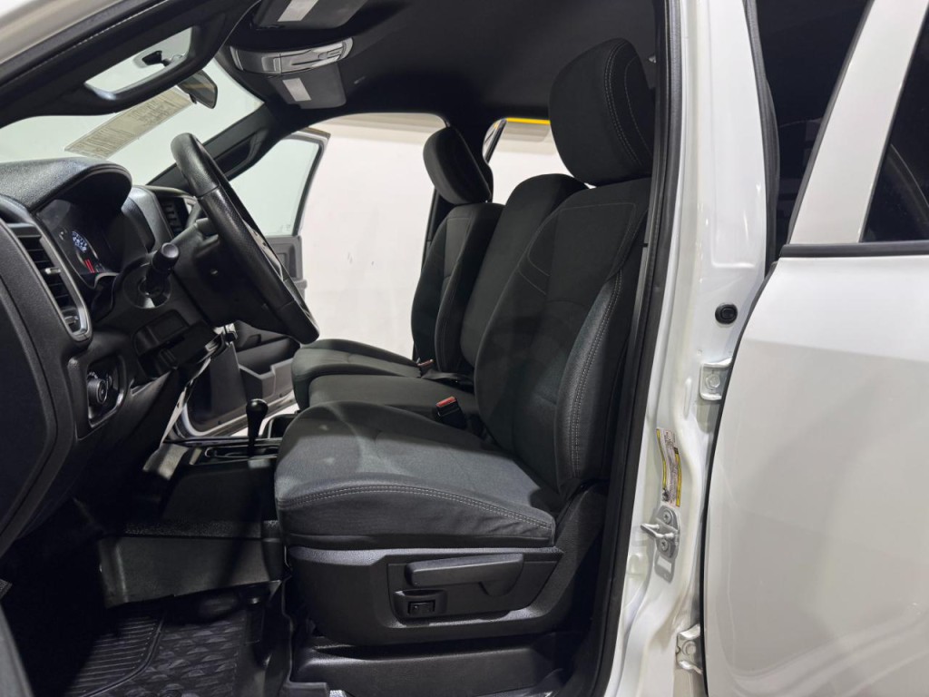 2021 RAM 3500 Image 14