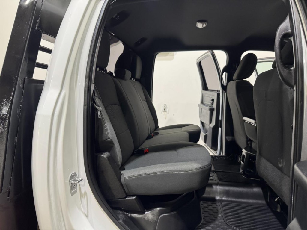 2021 RAM 3500 Image 17