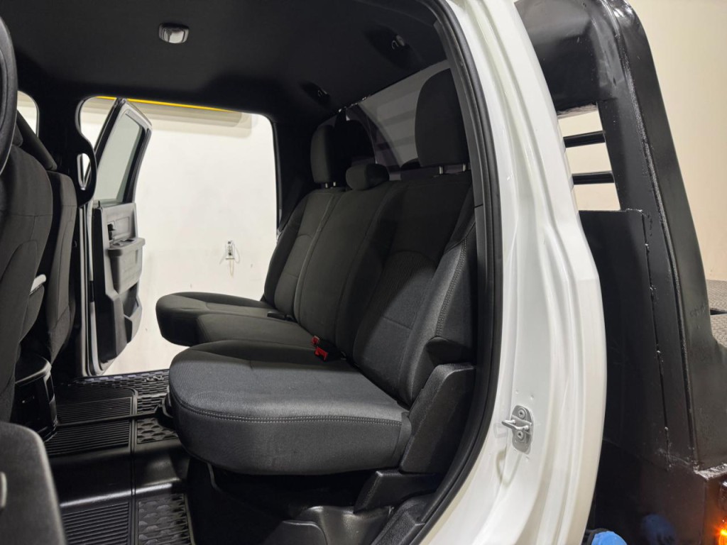 2021 RAM 3500 Image 18