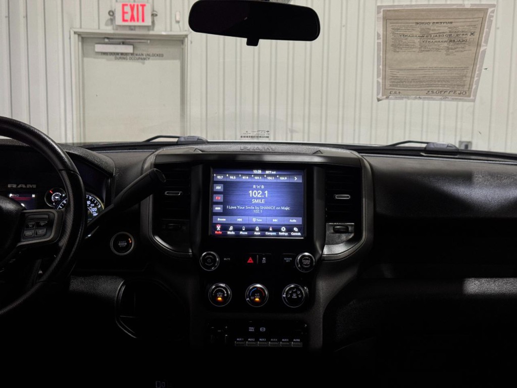 2021 RAM 3500 Image 21