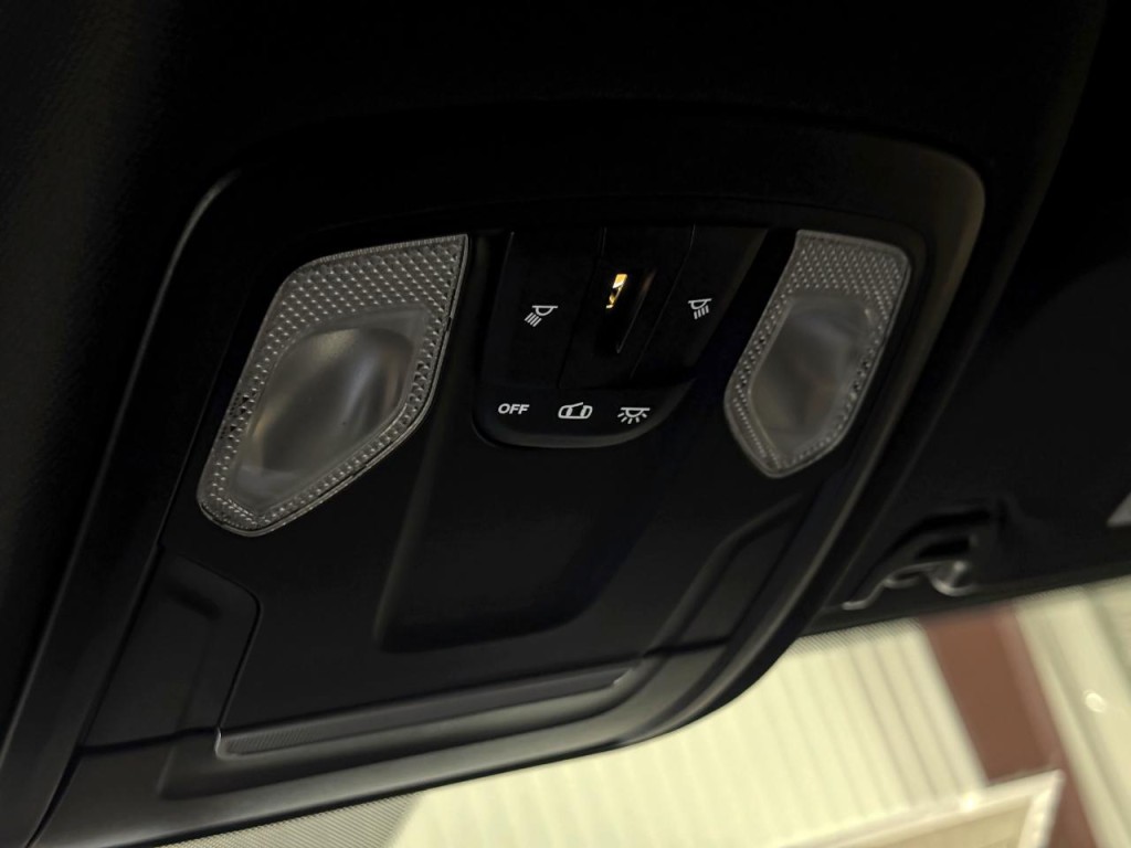 2021 RAM 3500 Image 30